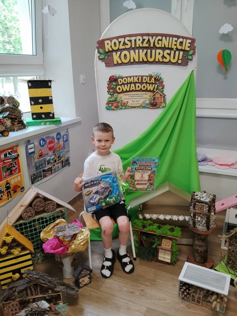 Domki owadów 710755669 122150787969117070 3913879367095895046 n
